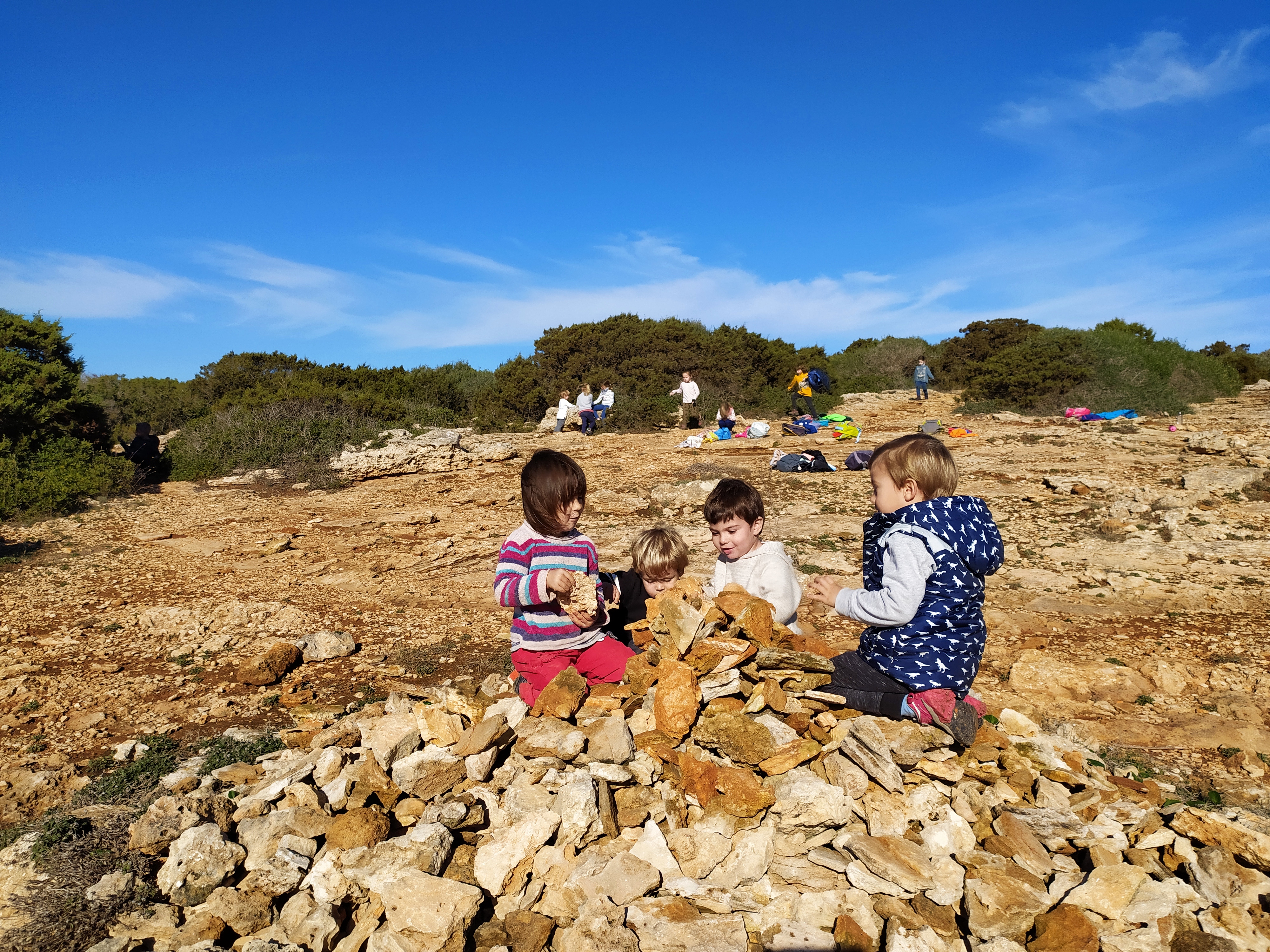 Anem a passejar a la vora de la mar